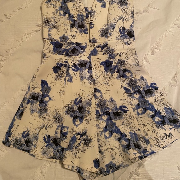 Design Lab Romper - Picture 2 of 3